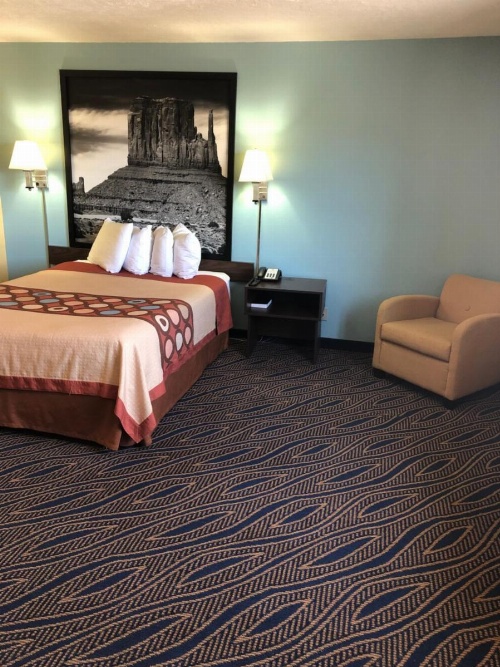 Super 8 by Wyndham Cedar City image 27
