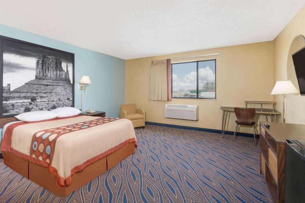 Super 8 by Wyndham Cedar City Image 38